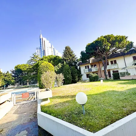 Piscina, Vicino Al Mare Equilio 아파트 *